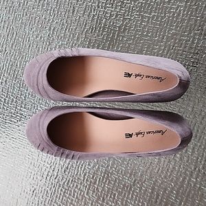 American Eagle Womens Flat Shoes. Gray Fabric Slip On Sz 9